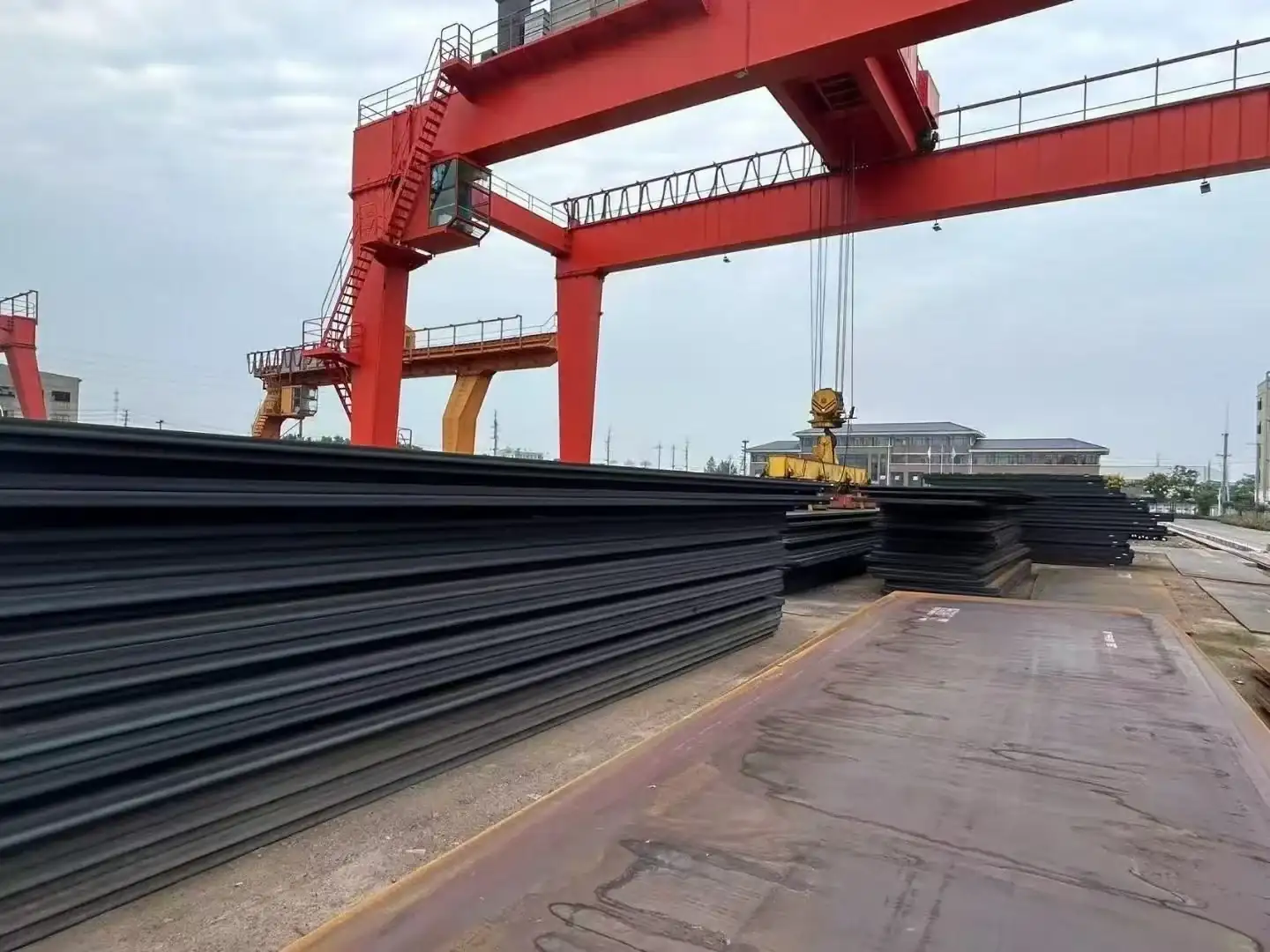 Bulk steel sourcing and supply reference image
