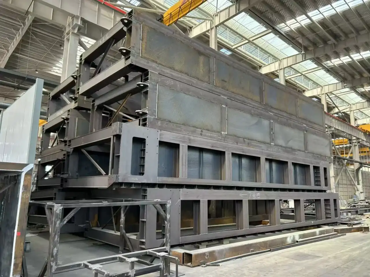 Custom heavy metal fabrication supplier facility