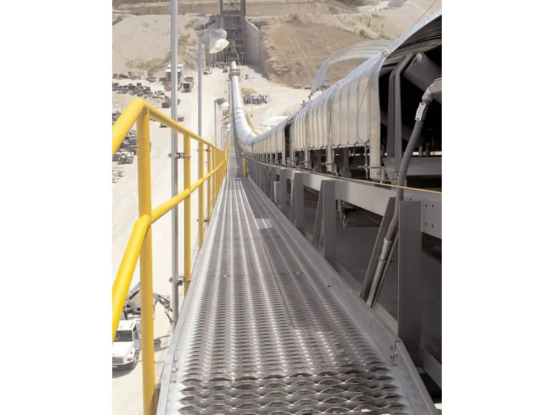 Grip Strut Rejilla para pasarelas mineras - anti-slip safety grating close-up