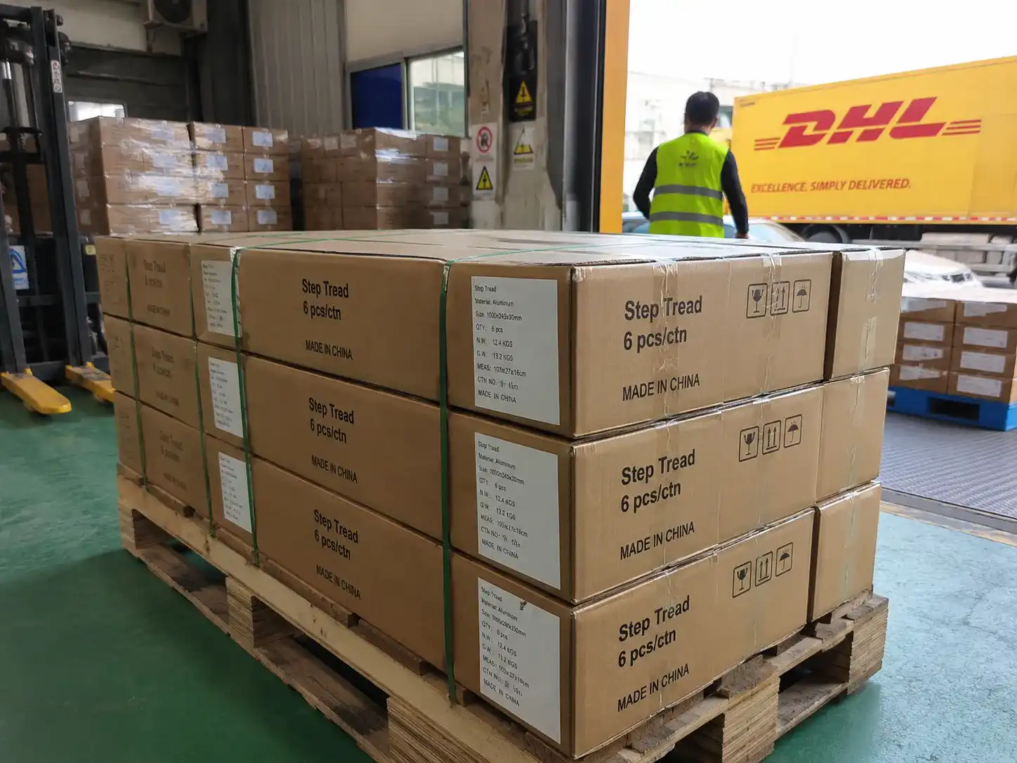 Export packing and logistics